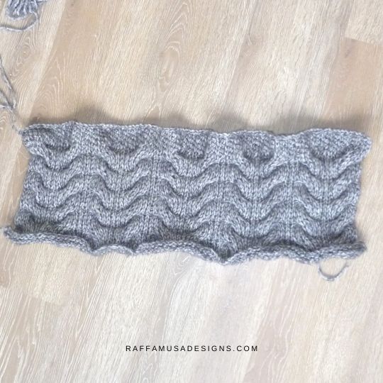 Tunisian Crochet Cabled Cowl - Raffamusa Designs