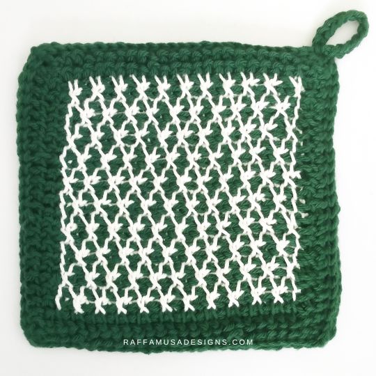 Tunisian Crochet Tresca Potholder in green - Raffamusa Designs