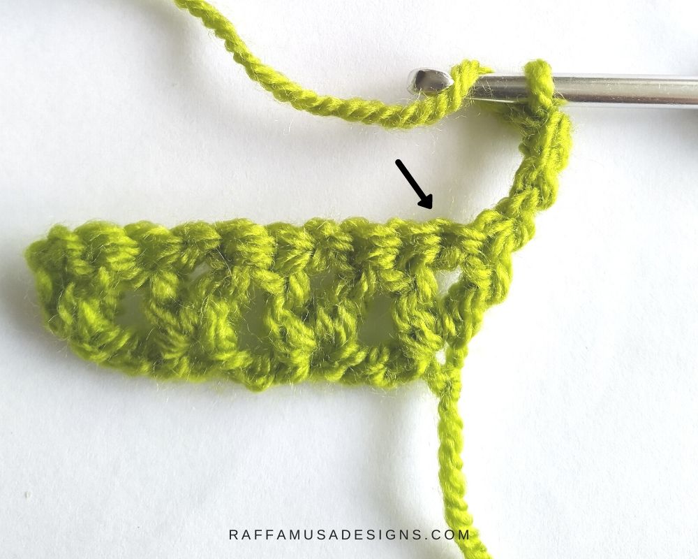 How to crochet the V-stitch, row 2.