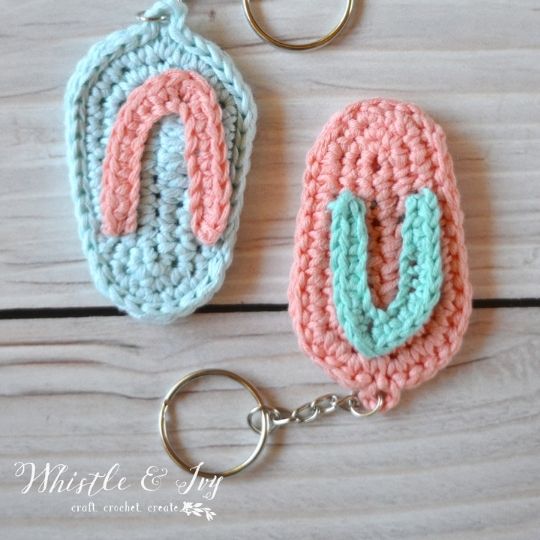 Whistle and Ivy Crochet - Flip Flop Keychain